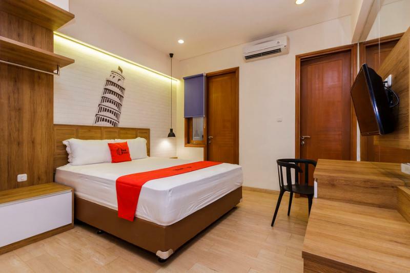 Reddoorz Plus @ Cbd Bintaro South Tangerang Екстер'єр фото
